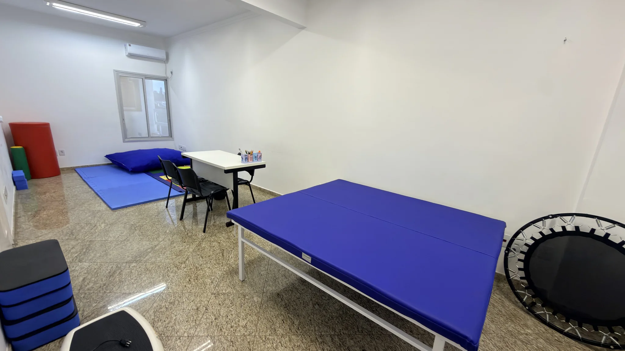 Sala de fisioterapia e reabilitação psicomotora